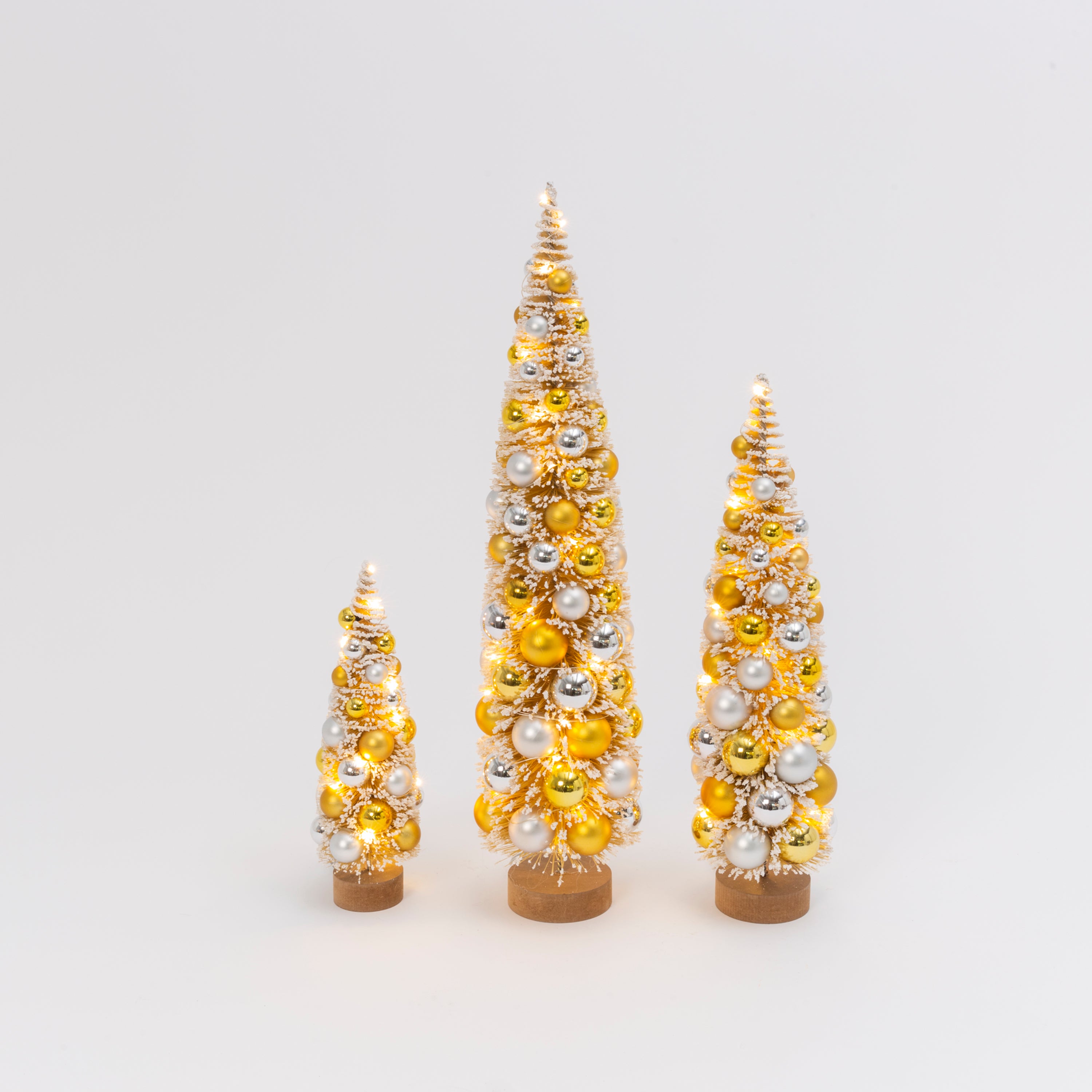 Lighted Battery Operated Lighted Holiday Bottle Brush Trees with Ornaments Lg – Holiday Display Tree 2595210EC